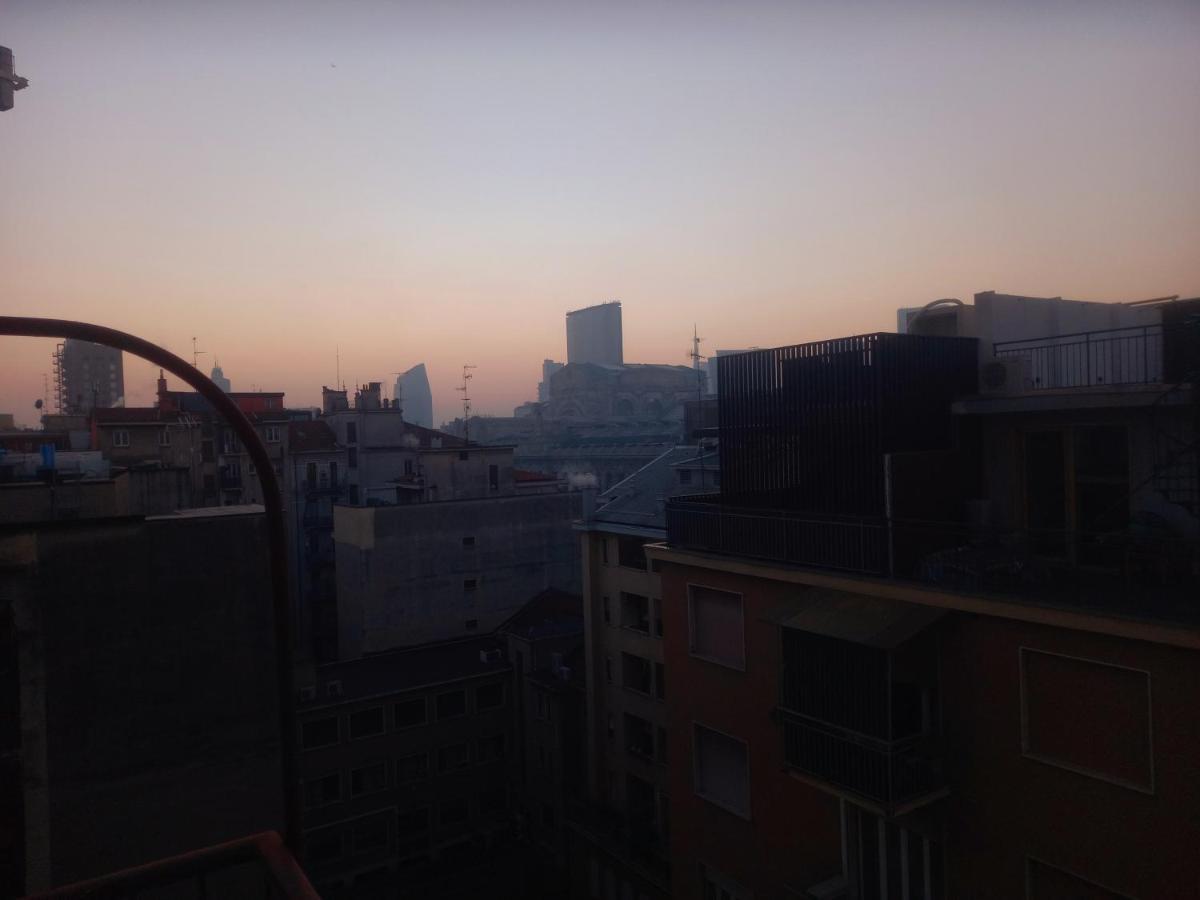 Bilocale 7 Piano Balcone Vista Skyline Apartment Milan Exterior photo